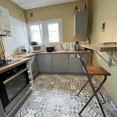 Appartement 3 pièces 130680 €