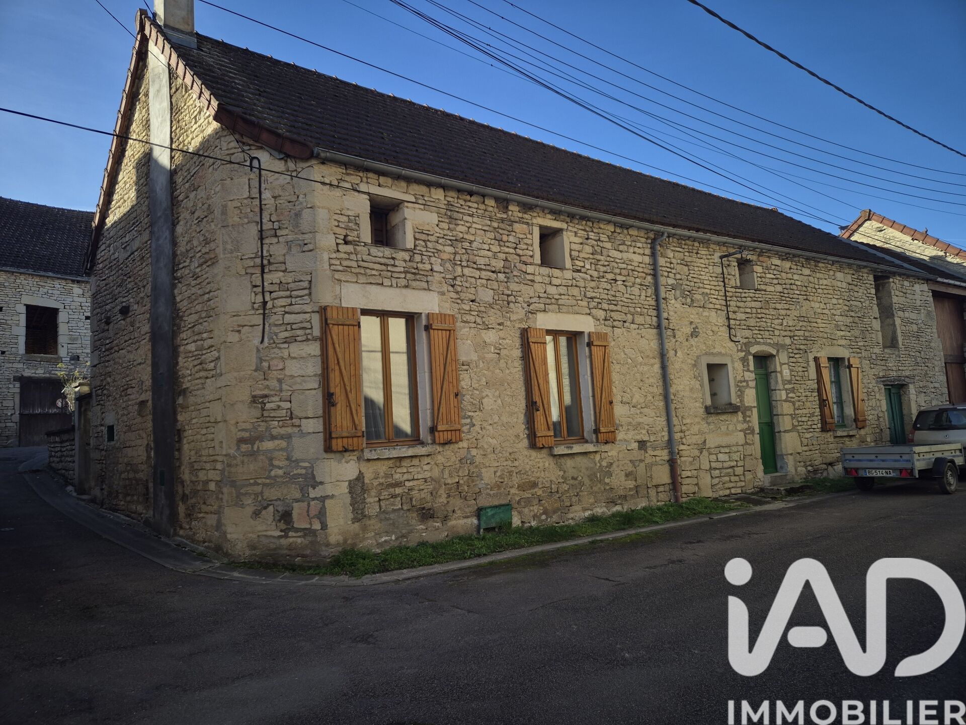Pacy-Sur-Armancon - 78m² - 4p. - 2ch.