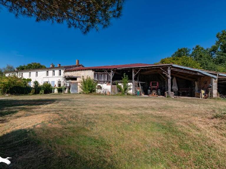 Longère de 13 pièces principales — photo 1