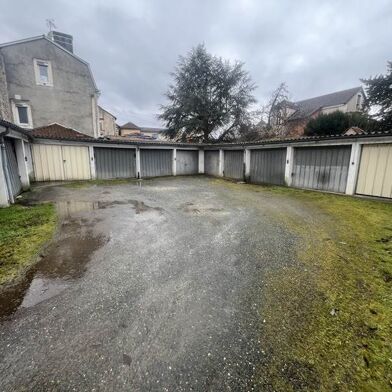 Immeuble  107016 €