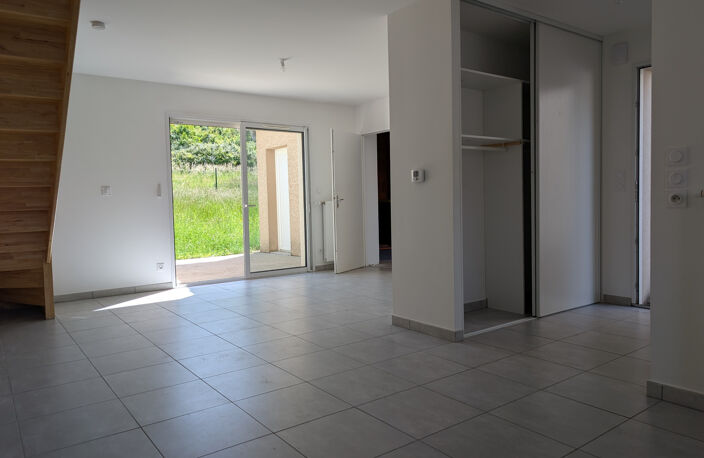 Maison 3 chambres avec terrain et garage — photo 5