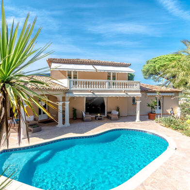 Maison 8 pièces 5700 €