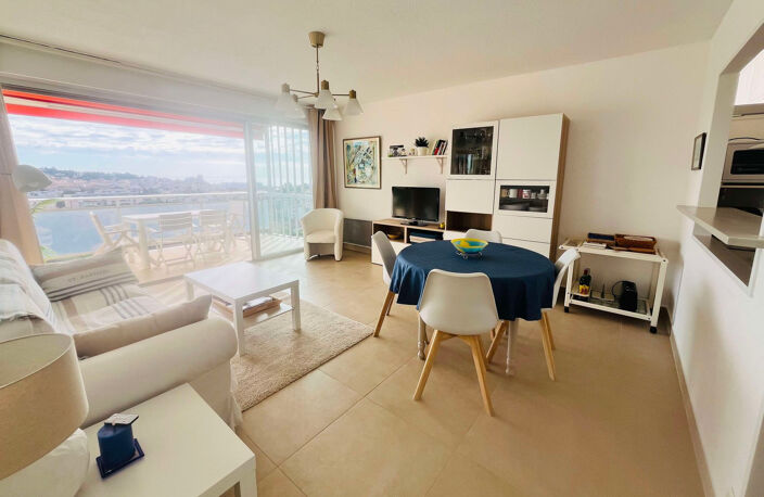 Appartement deux chambres avec vue mer et piscine dans la résidence à Sainte-Maxime. — photo 4