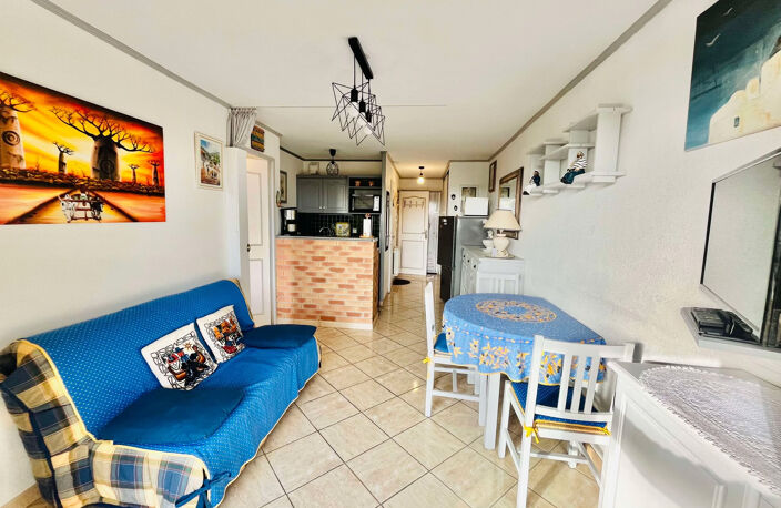 Appartement T2 avec piscine dans une résidence proche du centre de Sainte-Maxime. — photo 4