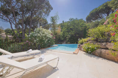 Maison 8 pièces 3000 €