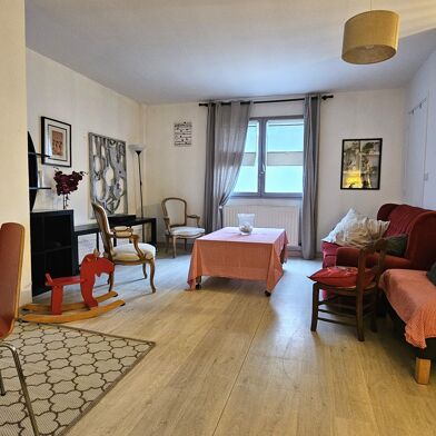 Appartement 4 pièces 266000 €