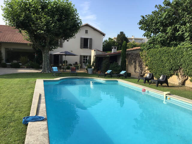AVIGNON SUD : Superbe demeure — photo du bien