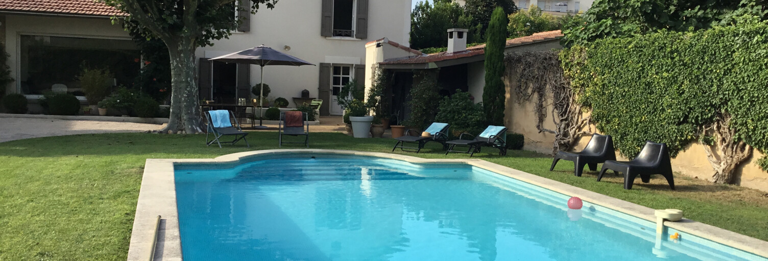 Maison 7 Pièces 202 m² à vendre à Avignon (84000)