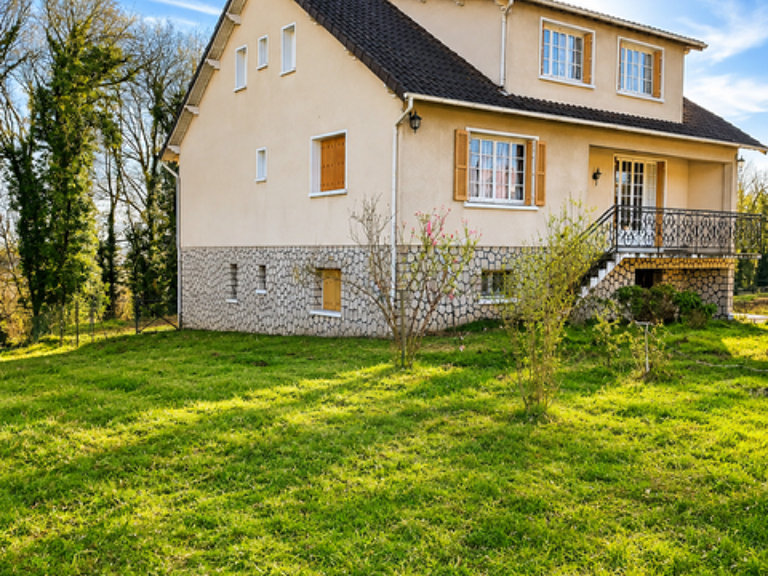 Vente Maison traditionnelle 8 pièces — photo 1