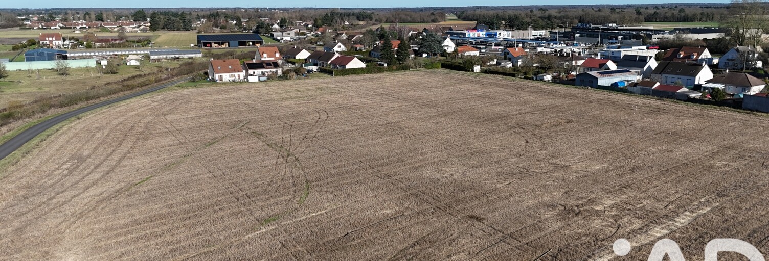 Terrain  27627 m² à vendre à Saint-Père-sur-Loire (45600)