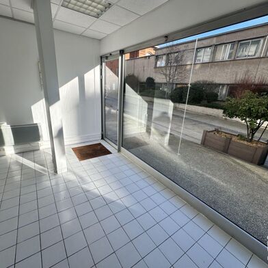 Commerce  360000 €