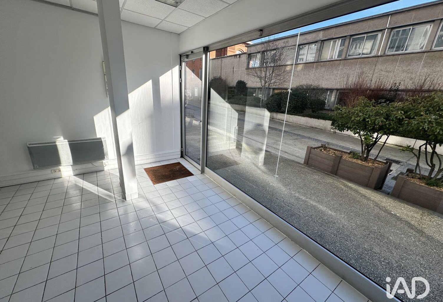 Vente Murs commerciaux 39 m&sup2; — photo 1