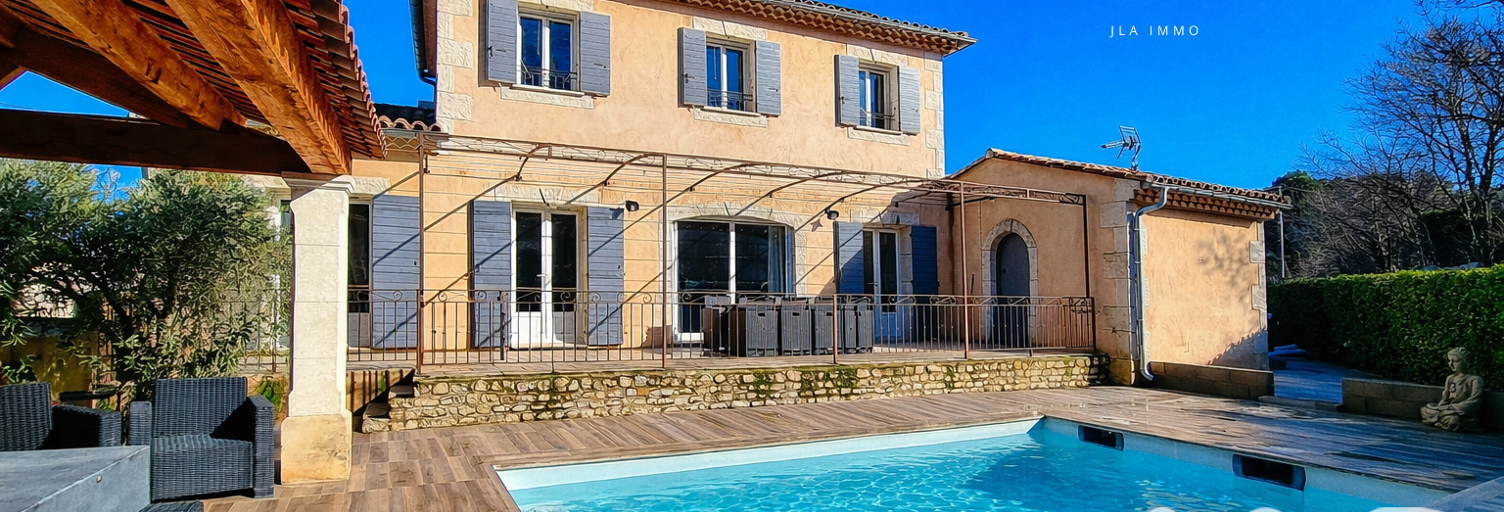 Maison 5 Pièces 122 m² à vendre à Saint-Rémy-de-Provence (13210)