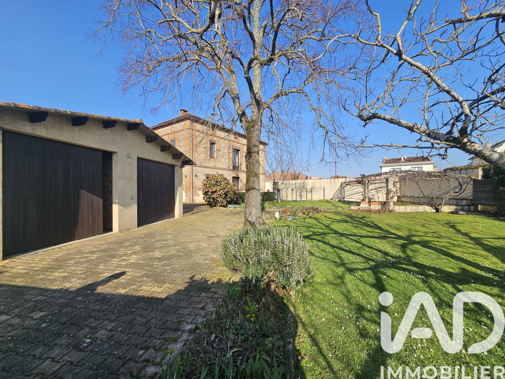 Vente Maison/villa 8 pièces - Photo 2