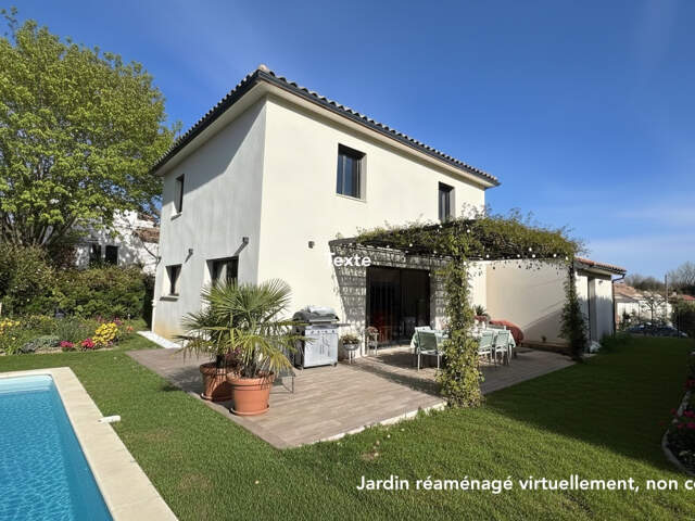 Villa 4 pièces d'environ 108 m2 sur 700 m2 avec piscine — photo du bien