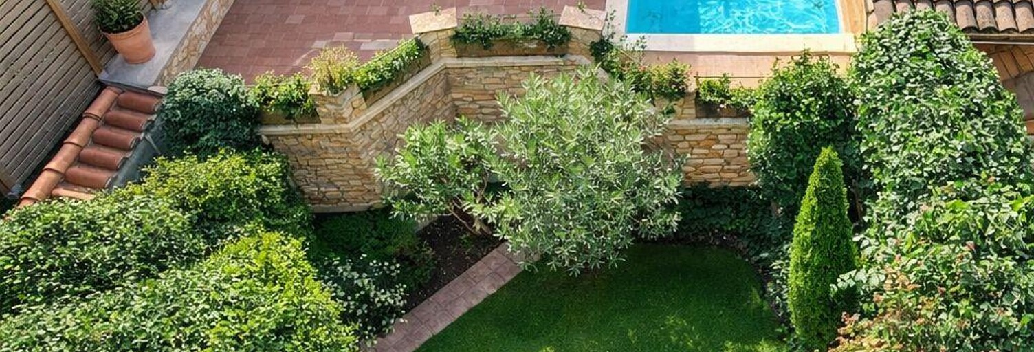 Maison 8 Pièces 331 m² à vendre à Montfrin (30490)