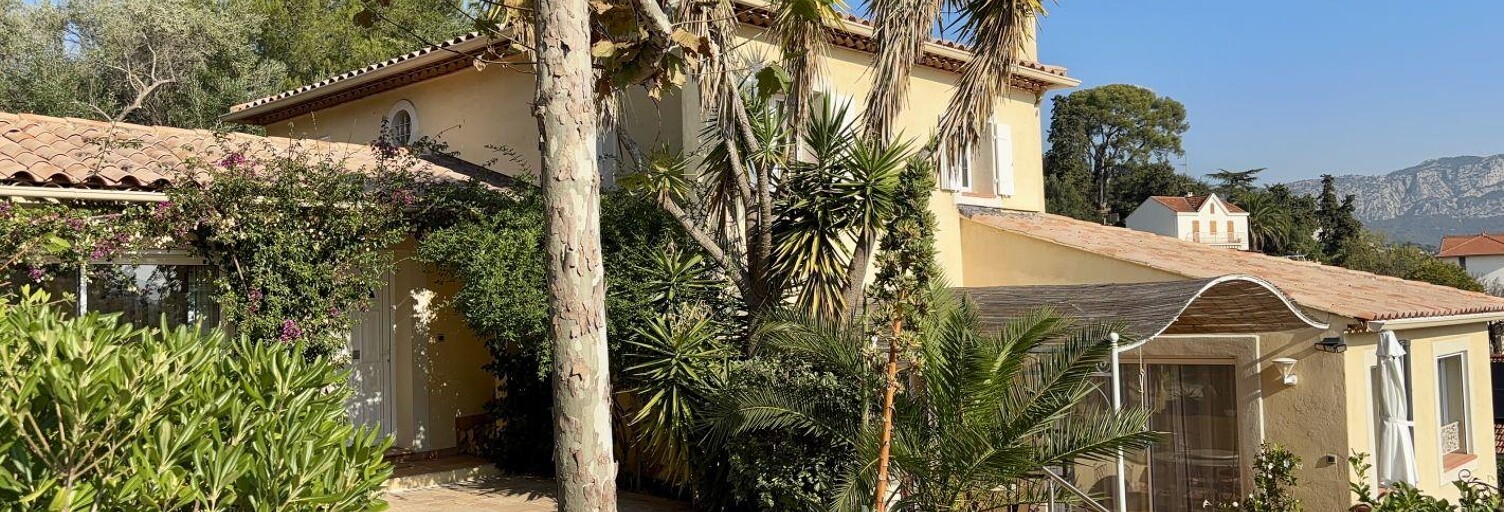 Maison 7 Pièces 223 m² à vendre à Toulon (83000)