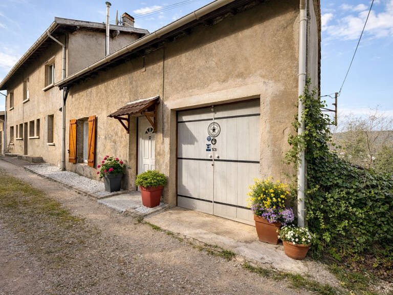 Maison d'habitation 102 m2 avec garage — photo 1