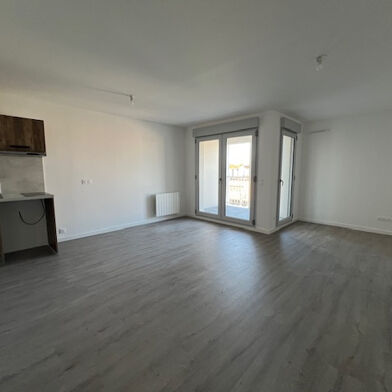 Appartement 1 pièces 656 €