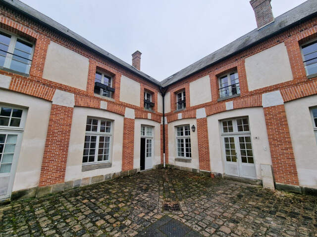 APPARTEMENT T4 - COEUR DE FONTAINEBLEAU — photo du bien