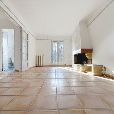 Appartement 7 pièces 381000 €