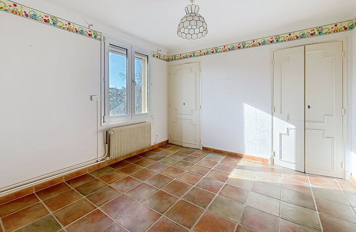 Appartement Gardanne 7 pièce(s) 135 m2 — photo 5