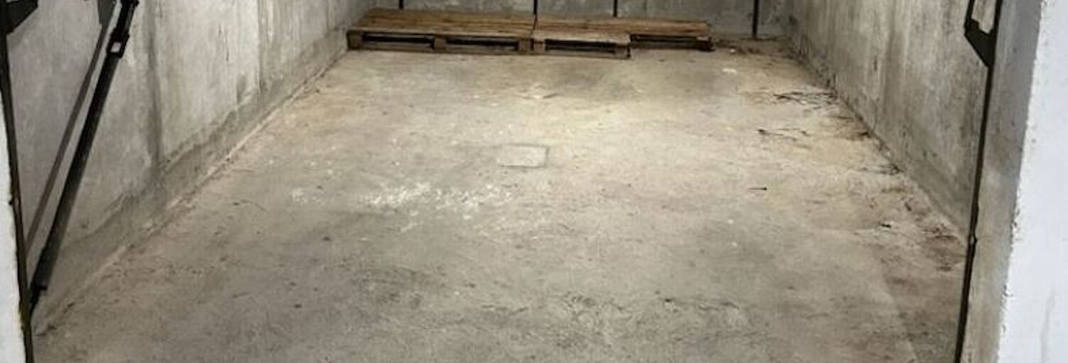 Garage  12 m² à louer à Marseille 9 (13009)