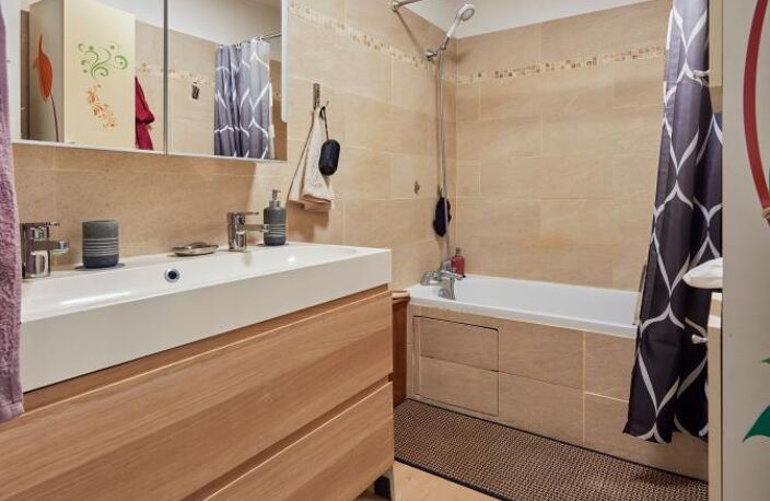 EXCLUSIVITE MANOSQUE - T5 DE 94 m² – GRANDS VOLUMES, BALCON & STATIONNEMENT — photo 4