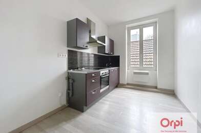 Appartement 3 pièces 553 €