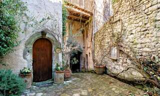 Maison 15 Pièces 400 m² à vendre à Forcalquier (04300)