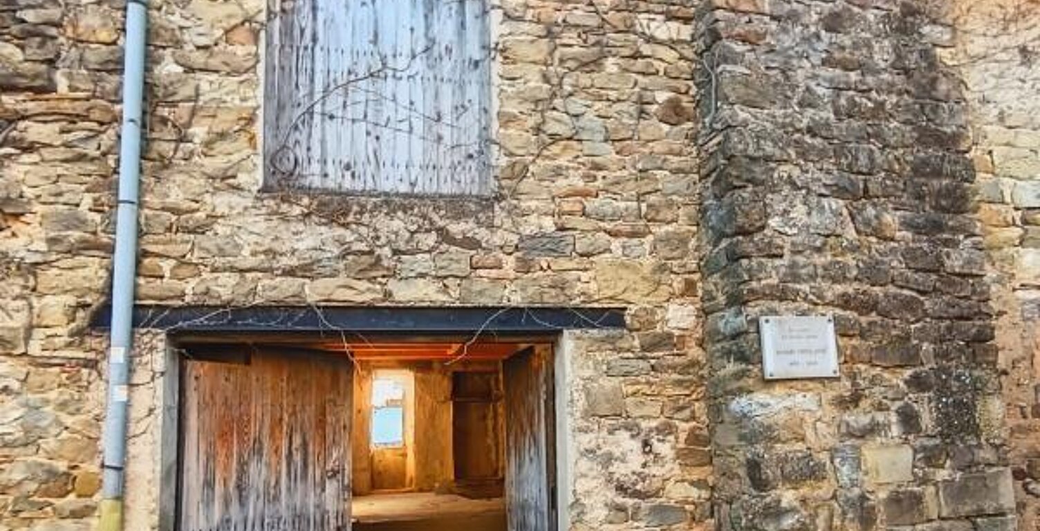 Exclusivité à vendre – Un lieu à réinventer au cœur de Rosans (05150) — photo 1