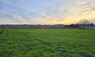 Terrain  1657 m² à vendre à Saint-Laurent-des-Vignes (24100)