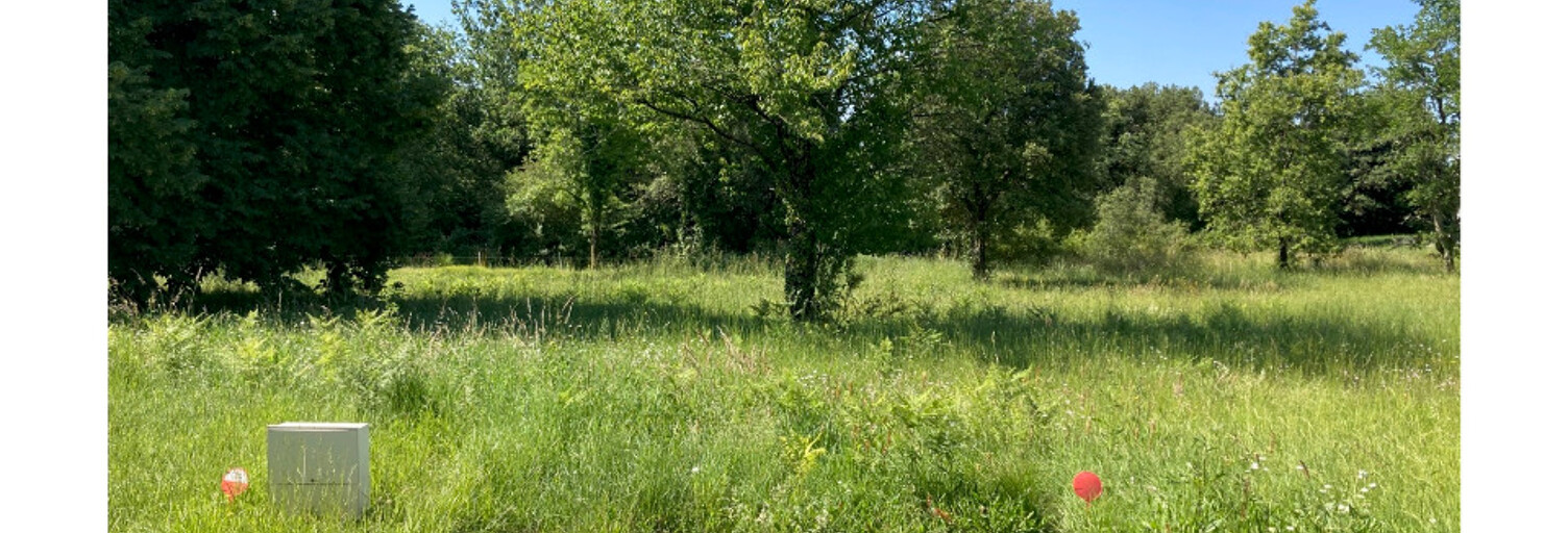 Terrain  1139 m² à vendre à Saint-Vaize (17100)