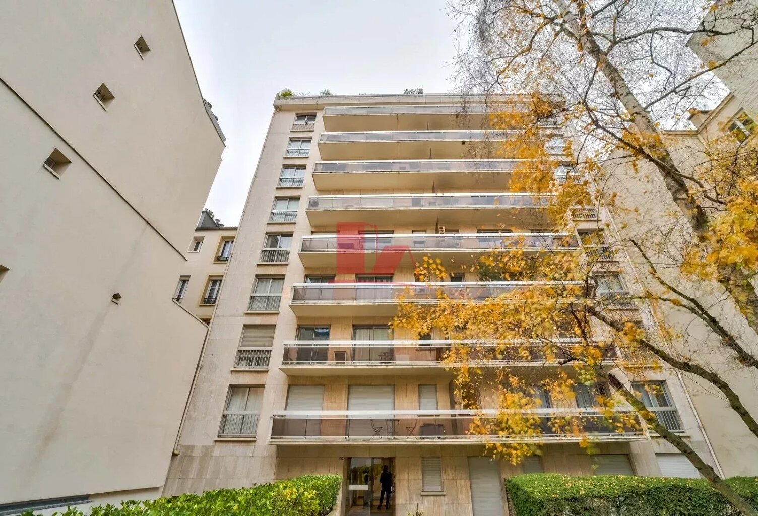 ISSY - 3 pièces de 63.33 m² à rénover - Balcon - cave — photo 1