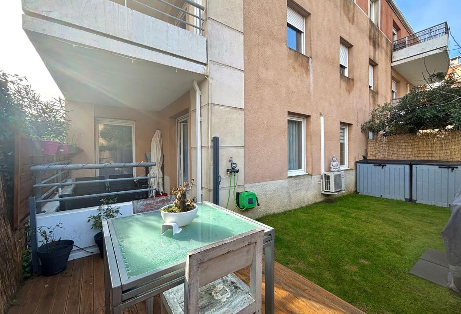 EXCLUSIVITÉ By Orpi -  Appartement en RDJ - T2 - 46m² - résidence calme et sécurisée - 1 place privative — photo 1