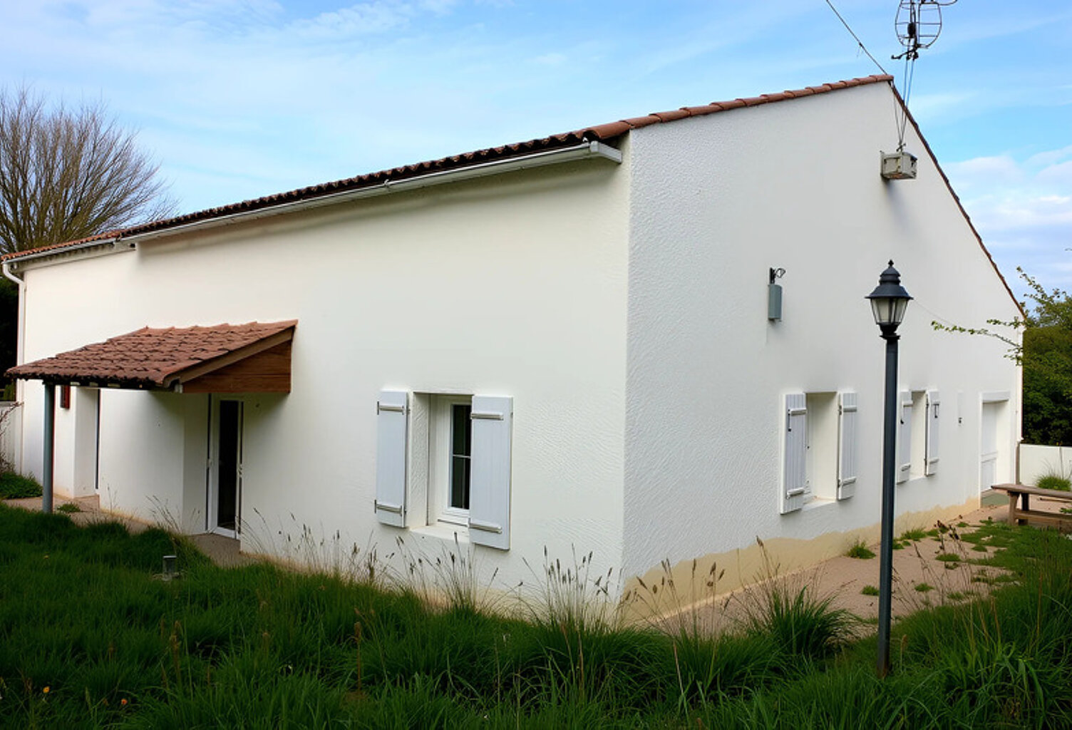Maison à vendre 6 pièces BURIE (17) — photo 1