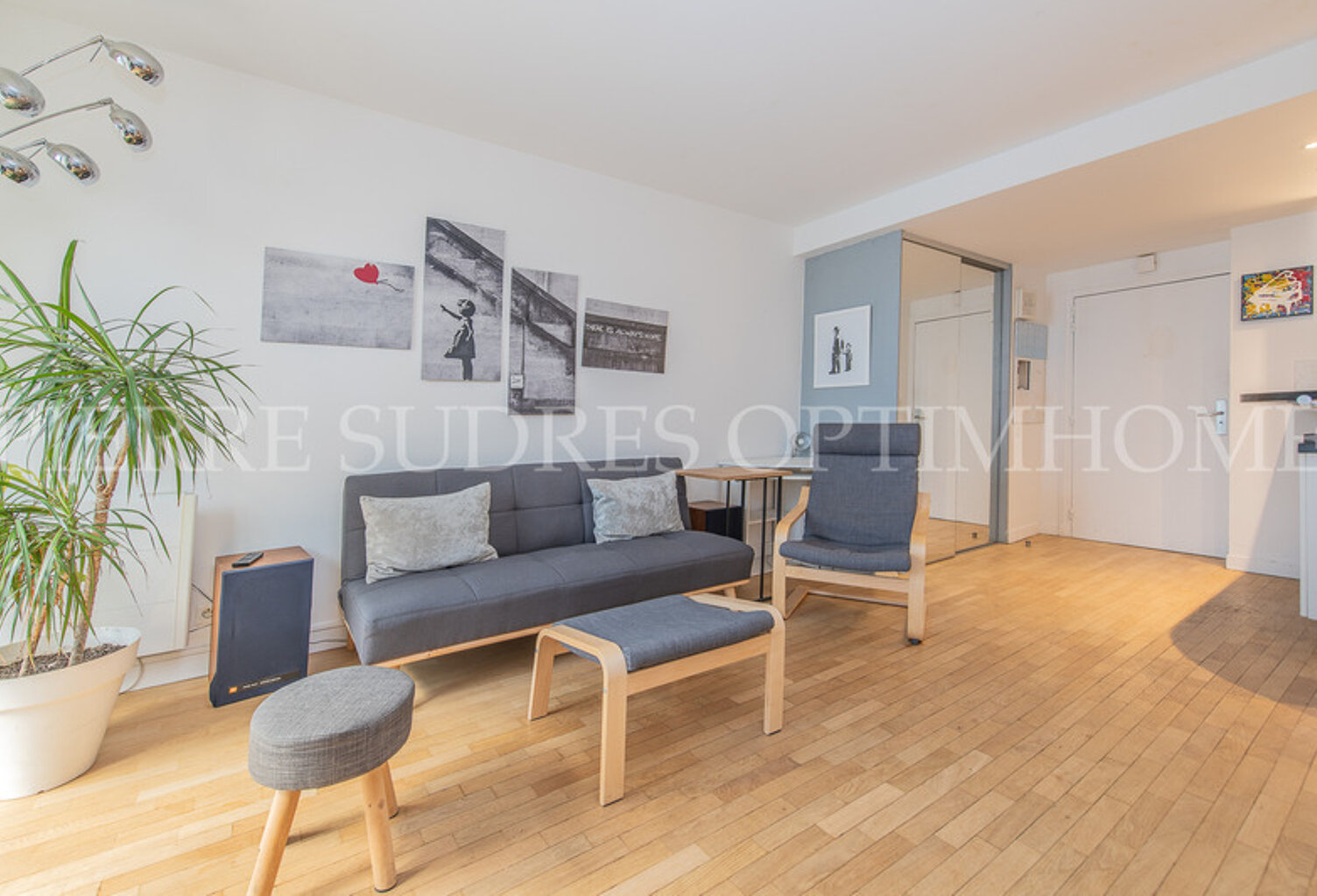 Butte Montmartre : 3 pièces de 54m² avec balcons — photo 1