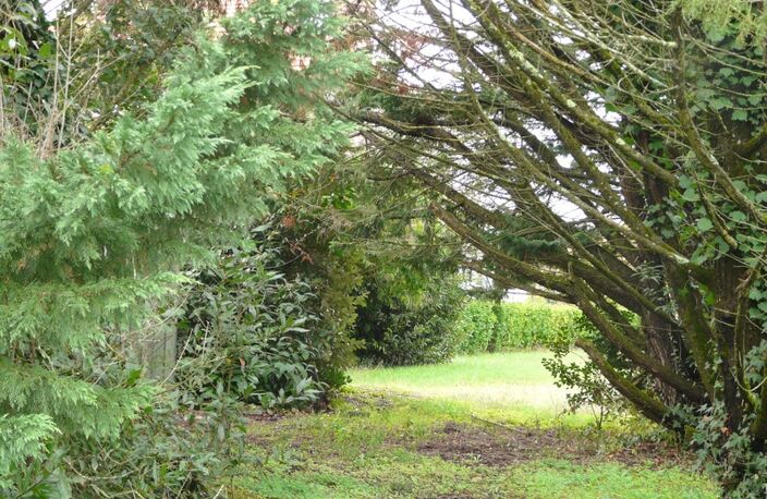 Terrain, 1133 m2 viabilisé, clôturé, quartier hôpital à LIBOURNE — photo 2