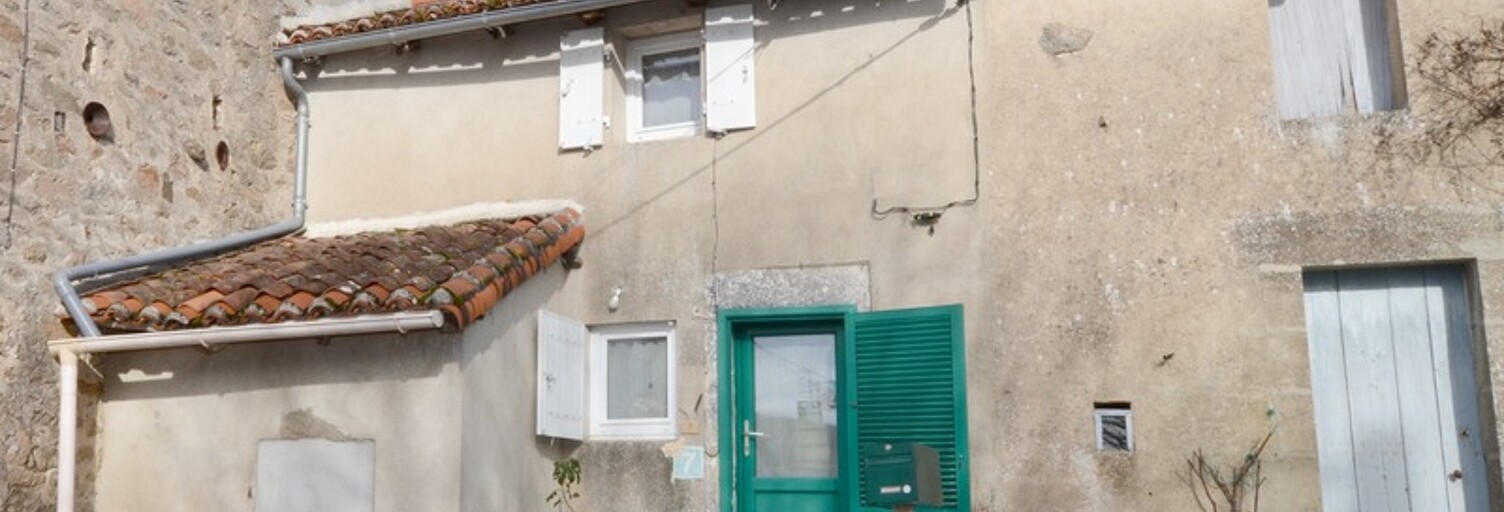 Maison 3 Pièces 48 m² à vendre à Esse (16500)