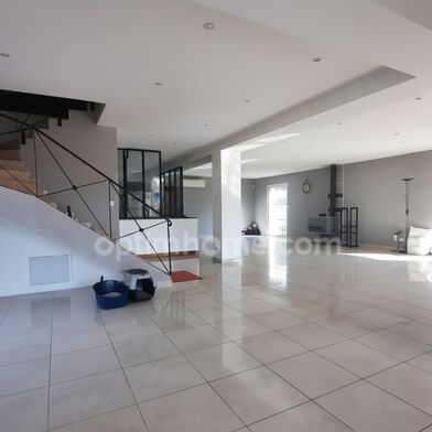 Maison 10 pièces 836000 €