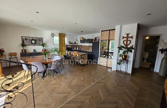 Appartement en rdc rénové avec grand extérieur  – Esprit maison — photo 2