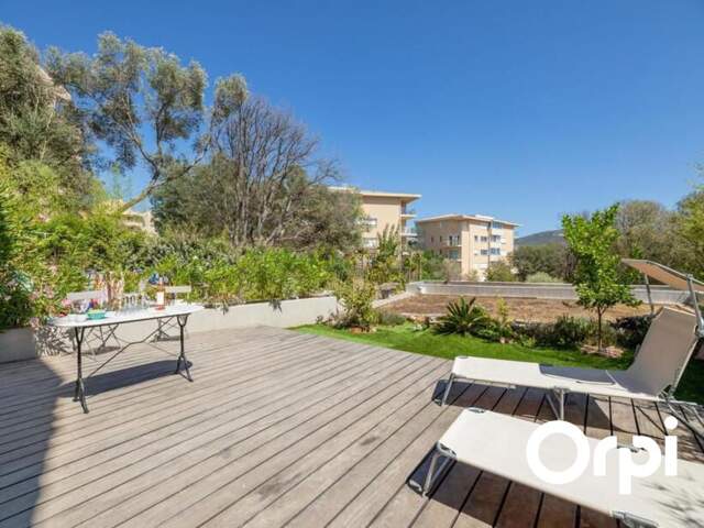 Appartement T3 - Piscine — photo du bien