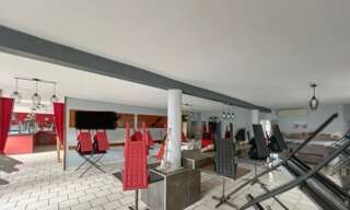 Immeuble  900 m² à vendre à Nîmes (30900)