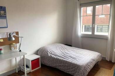 Appartement 3 pièces 810 €