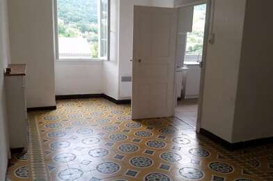 Appartement 2 pièces 710 €