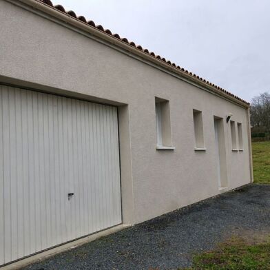 Maison 3 pièces 900 €