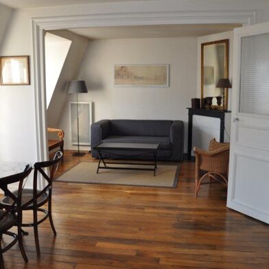 Appartement 2 pièces 2500 €