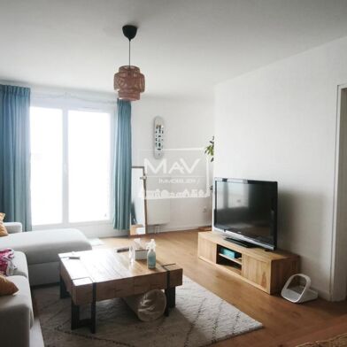 Appartement 3 pièces 1090 €