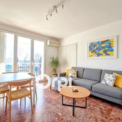 Appartement 4 pièces 210000 €