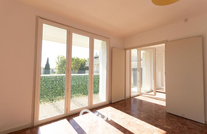 Montpellier Saint Cléophas T4 traversant de 74 m² avec parking et cave — photo 3